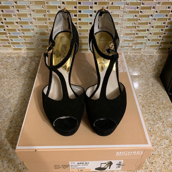 Michael Kors Brayson Platforms - Picture 4 of 7